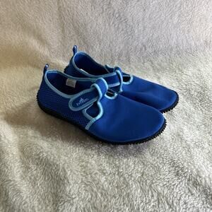 Everest Blue Children’s Water Shoes Size Youth Size 5